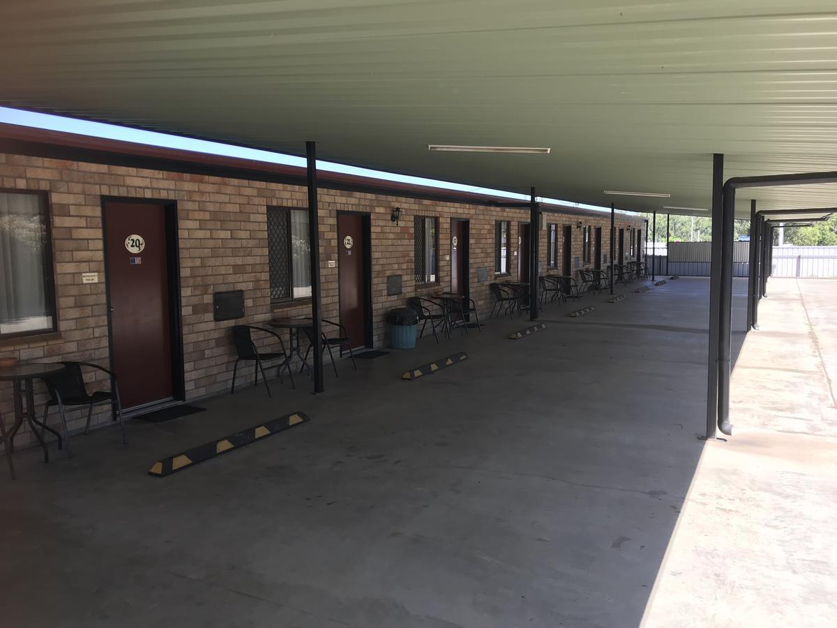 Miles Outback Motel Luaran gambar