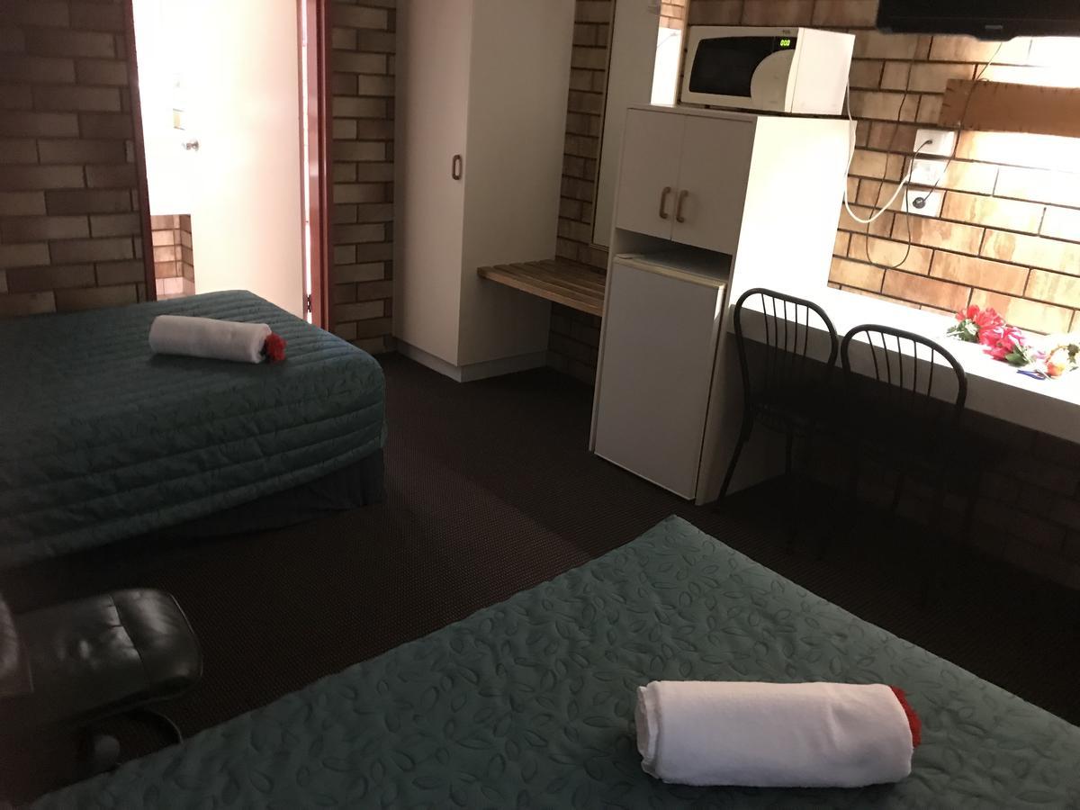 Miles Outback Motel Luaran gambar